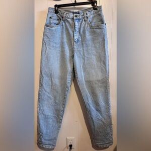 Vintage Bill Blass Light Wash High-Rise Relaxed Jeans